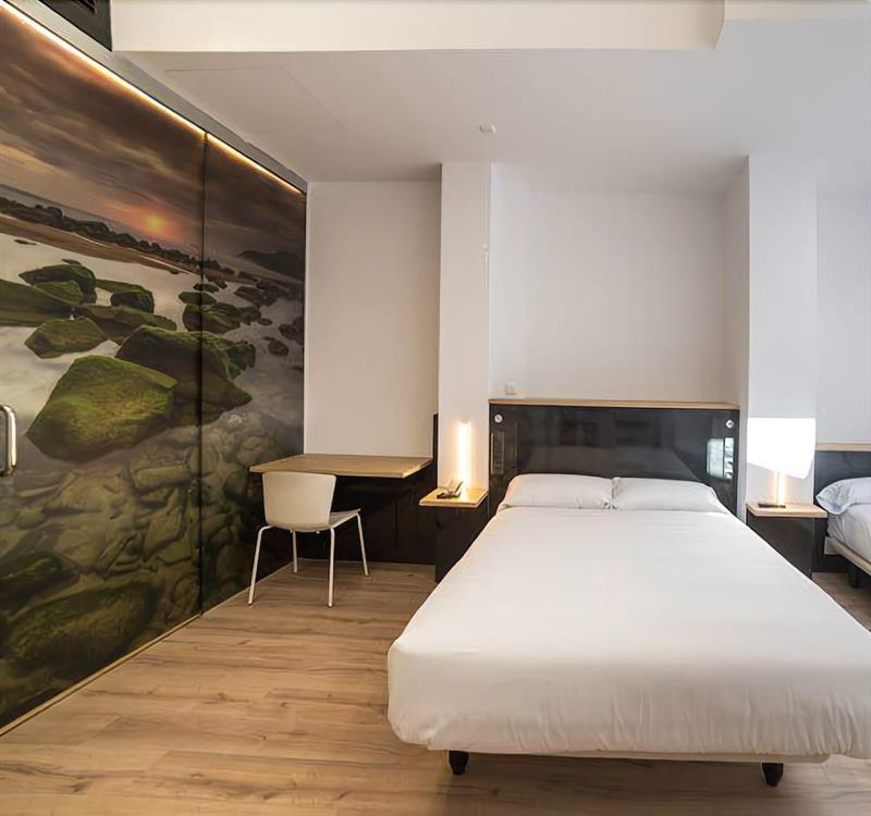 Hotel Zerupe 2*